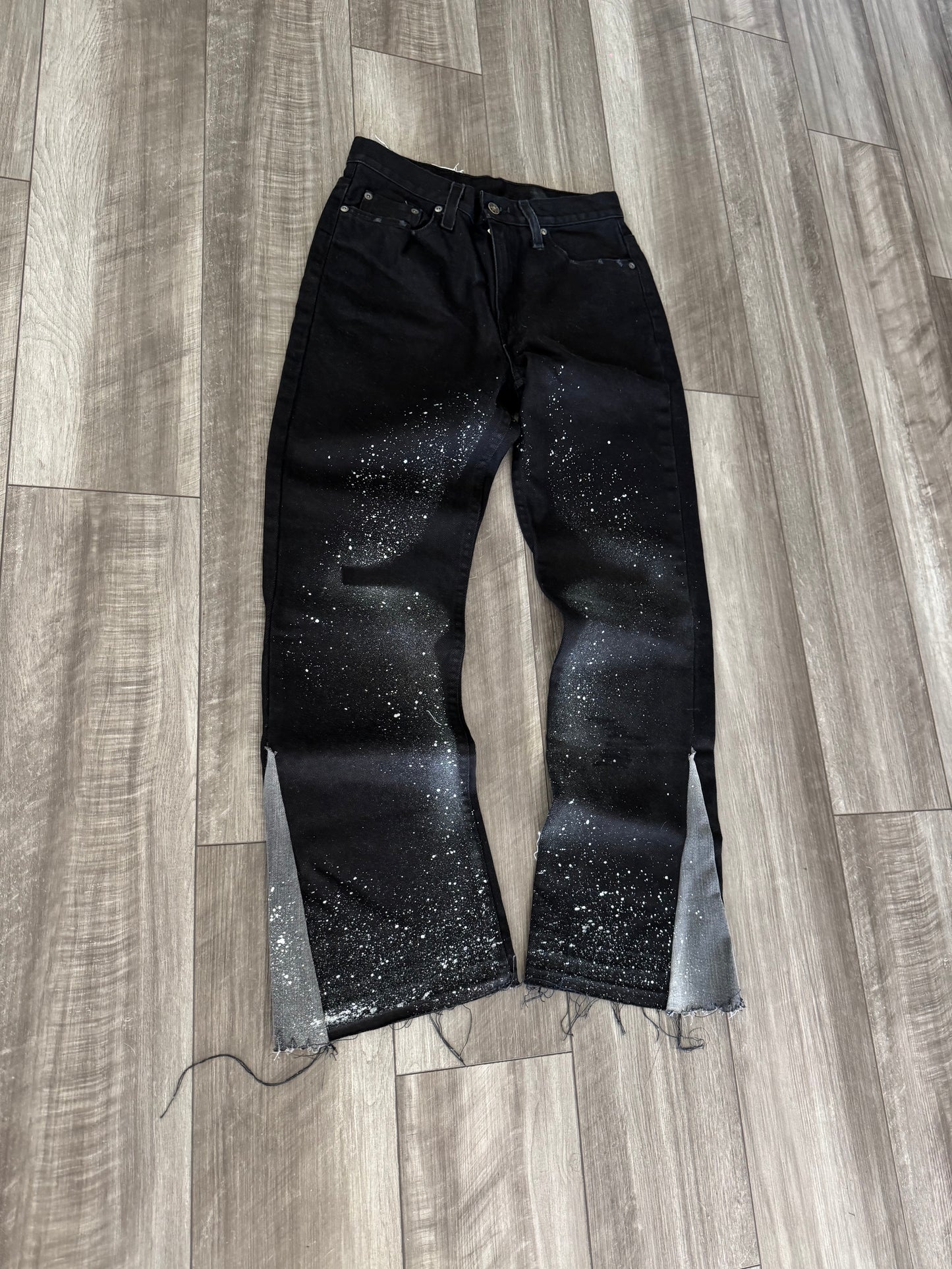 1/1 spotted distressed PXD flared 30-30